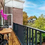 Amstel Corner Hotel